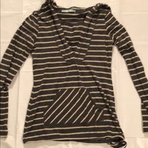 Maurice’s size medium hooded shirt
